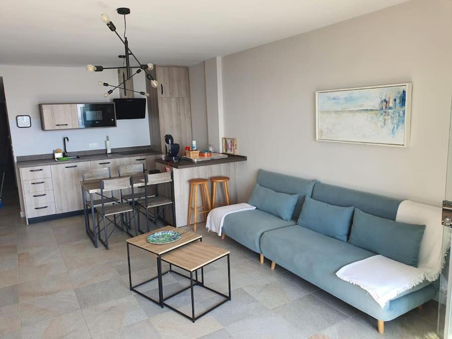 Front Mer - Sublime Appartement Moderne Et Confortable Эстепона Экстерьер фото