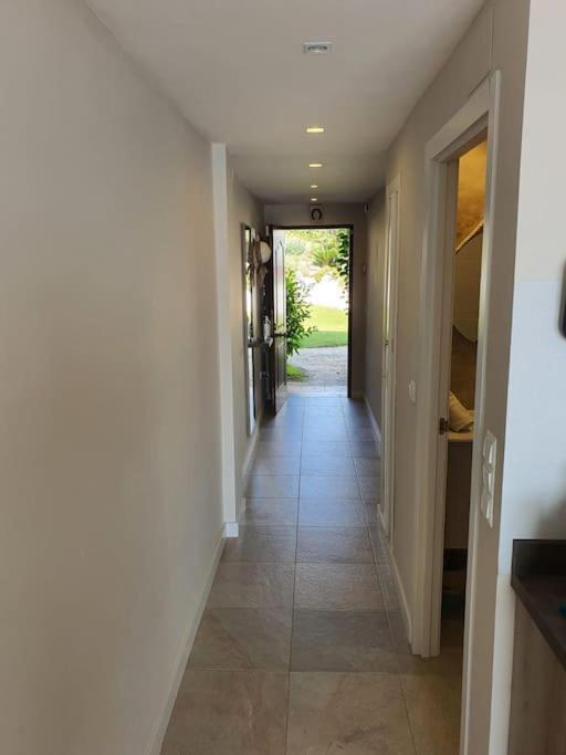 Front Mer - Sublime Appartement Moderne Et Confortable Эстепона Экстерьер фото